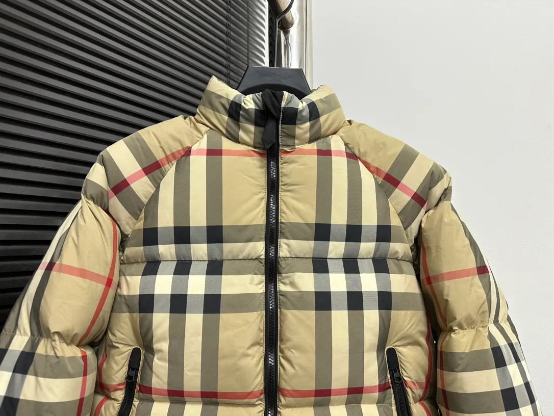 【BURBERRY】 Classic ！ burberry ! ， 、 ! Khaki Size: S M L XL